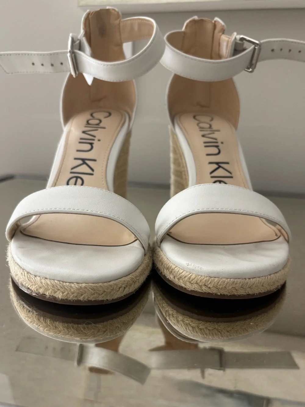 Calvin Klein Noshela white Wedge Sandals,Sz 7